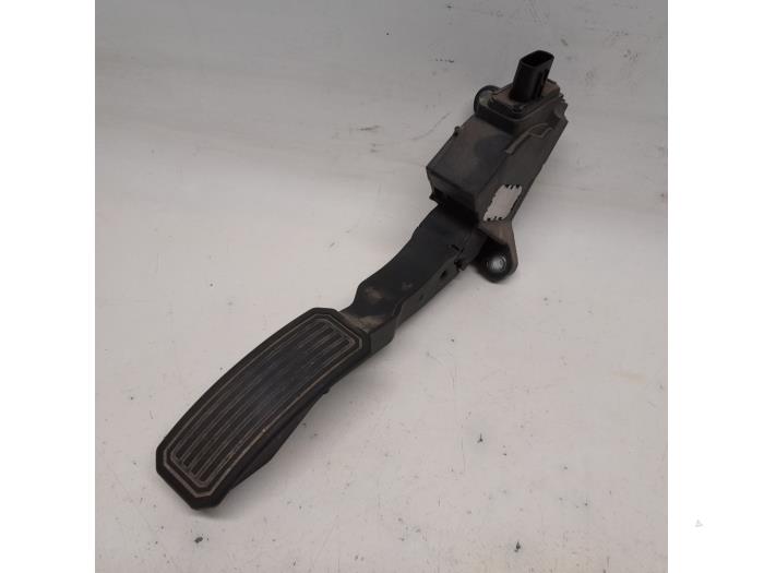 Begagnade Gaspedalsensor Toyota Avensis Wagon (T27) 2.2 16V D-4D-F 150 Pris € 52,50 Marginaltabell erbjuds av Reclycar De Boer BV