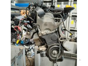 Used Engine Renault Clio IV (5R) 1.2 16V Price € 787,50 Margin scheme offered by Reclycar De Boer BV