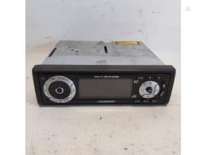 Usagé Radio/Lecteur CD Hyundai Tucson (JM) 2.0 CRDi 16V 4x4 Prix € 105,00 Règlement à la marge proposé par Reclycar De Boer BV