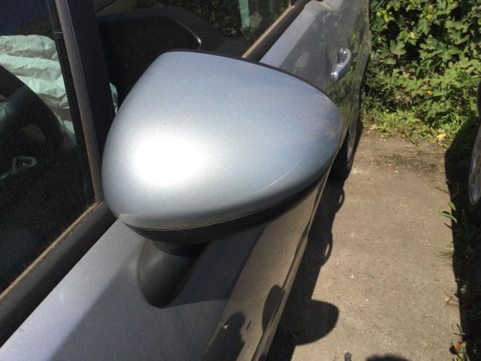 Wing mirror, left from a Opel Meriva 1.4 16V Ecotec 2015
