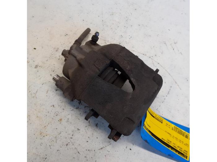 Usagé Etrier de frein avant gauche Seat Ibiza IV (6J5) 1.4 TDI 12V Prix € 15,75 Règlement à la marge proposé par Reclycar De Boer BV