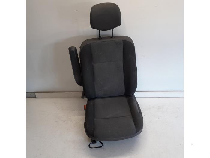 Fotel lewy z Renault Master IV (FV) 2.3 dCi 125 16V FWD 2019