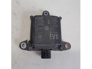 Usagé Capteur radar Toyota RAV4 (A5) 2.5 Plug-in Hybrid 16V AWD Prix € 420,00 Règlement à la marge proposé par Reclycar De Boer BV