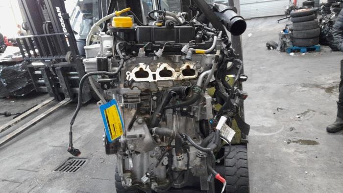 Engine from a Renault Clio V (RJAB) 1.0 TCe 90 12V 2021