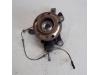 Front wheel hub from a Renault Master IV (FV), 2010 2.3 dCi 125 16V FWD, Delivery, Diesel, 2.298cc, 96kW (131pk), FWD, M9T704; M9TC7; M9T710; M9T882, 2016-10 2019