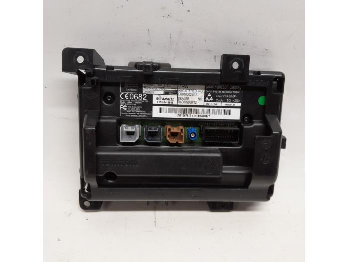 Display Multi Media control unit from a Renault Captur (2R) 1.2 TCE 16V EDC 2015