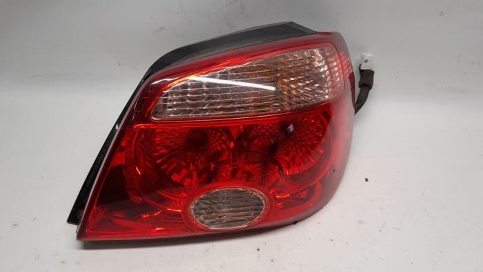 Taillight, right from a Mitsubishi Outlander (CU) 2.0 16V 4x2 2006