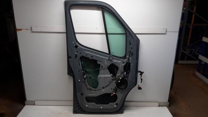 Puerta 2 puertas izquierda de un Renault Master IV (MA/MB/MC/MD/MH/MF/MG/MH) 2.3 dCi 135 16V FWD 2022