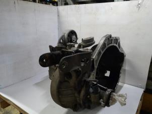Used Gearbox Dodge Ram Van 2.4 16V Price € 315,00 Margin scheme offered by Reclycar De Boer BV