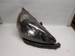 Used Headlight, right Honda Jazz (GD/GE2/GE3) 1.2 i-DSi Price € 63,00 Margin scheme offered by Reclycar De Boer BV
