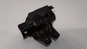 Used Tailgate lock mechanism BMW 1 serie (E87/87N) 116i 1.6 16V Price € 31,50 Margin scheme offered by Reclycar De Boer BV