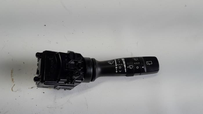 Scheibenwischer Schalter van een Kia Venga 1.4 CVVT 16V 2013