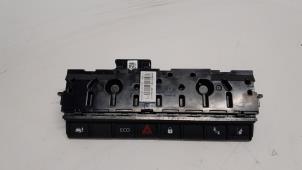 Used Panic lighting switch Renault Master IV (MA/MB/MC/MD/MH/MF/MG/MH) 2.3 dCi 135 16V FWD Price € 131,25 Margin scheme offered by Reclycar De Boer BV