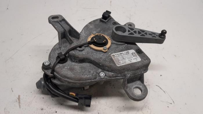 Używane Silnik tylnej klapy Peugeot 607 (9D/U) 2.2 HDiF 16V Cena € 208,95 Procedura marży oferowane przez Reclycar De Boer BV
