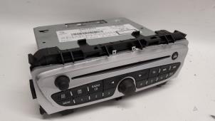 Usagé Radio/Lecteur CD Renault Twingo II (CN) 1.5 dCi 90 FAP Prix € 78,75 Règlement à la marge proposé par Reclycar De Boer BV