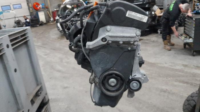 Engine from a Seat Ibiza IV SC (6J1) 1.4 16V 2012