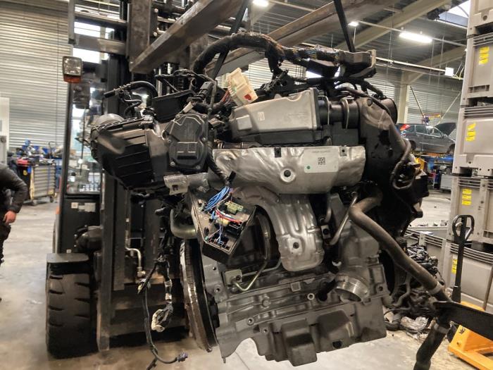 Motor van een Volvo XC90 II 2.0 T8 16V Twin Engine AWD 2015