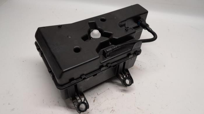 DPF fluid tank