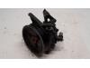 Power steering pump from a BMW 5 serie Touring (E61) 525i 24V 2005