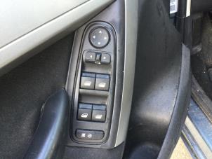 Used Electric window switch Citroen C4 Picasso (UD/UE/UF) 1.6 HDiF 16V 110 Price € 42,00 Margin scheme offered by Reclycar De Boer BV