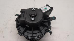 Used Heating and ventilation fan motor Citroen Jumper (U9) 2.2 Blue HDi 120 Price € 78,75 Margin scheme offered by Reclycar De Boer BV