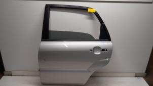 Używane Drzwi lewe tylne wersja 4-drzwiowa Kia Sportage (JE) 2.0 CVVT 16V 4x4 Cena € 115,50 Procedura marży oferowane przez Reclycar De Boer BV