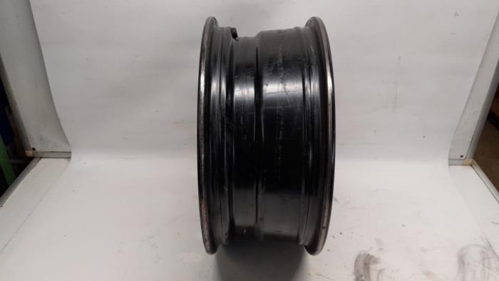 Wheel from a Renault Master IV (MA/MB/MC/MD/MH/MF/MG/MH) 2.3 dCi 135 16V FWD 2022
