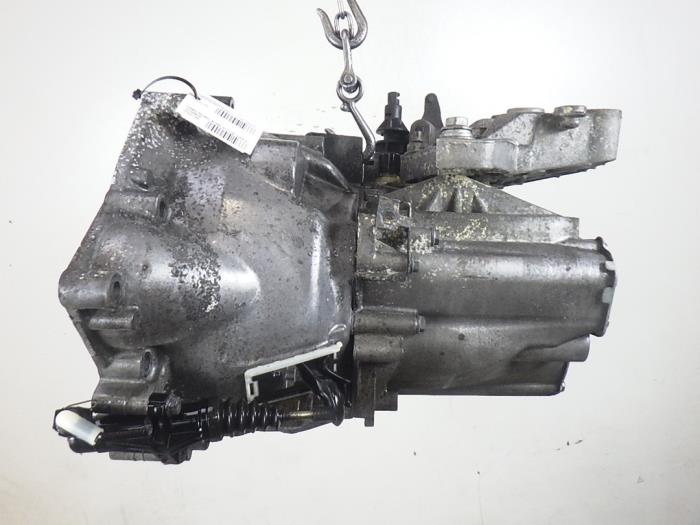 Gearbox from a Peugeot Boxer (U9) 2.2 Blue HDi 140 2021