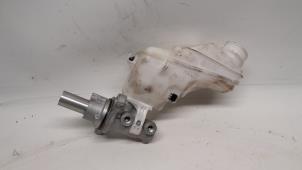 Używane Glówny cylinder hamulcowy Fiat Tipo (356W/357W) 1.6 D Multijet 16V Cena € 21,00 Procedura marży oferowane przez Reclycar De Boer BV