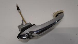 Usados Manija de puerta de 4 puertas izquierda delante Mini Countryman (R60) 2.0 Cooper SD 16V Precio € 15,75 Norma de margen ofrecido por Reclycar De Boer BV