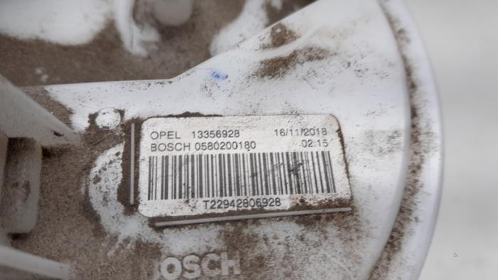 Bomba eléctrica de combustible de un Opel Adam 1.4 16V 2019