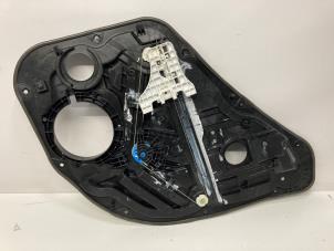 Begagnade Fönstermekanism för bakre dörr, 4-dörrars, höger Kia Niro I (DE) 1.6 GDI Hybrid Pris € 42,00 Marginaltabell erbjuds av Reclycar De Boer BV