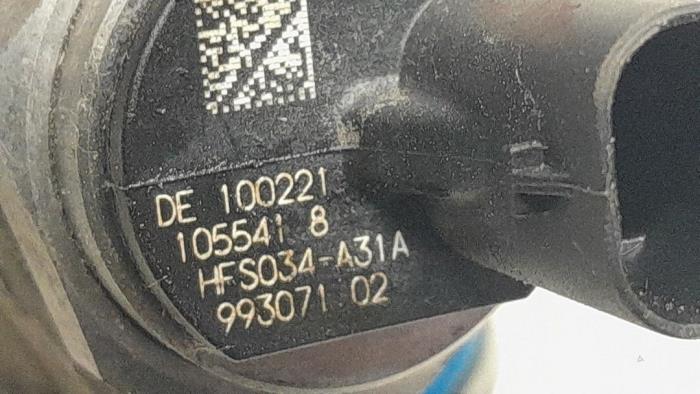Bomba de alta presión de un Seat Ibiza IV SC (6J1) 1.4 16V 2012