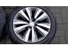 Sportfelgensatz + Reifen van een Peugeot 3008 I (0U/HU) 1.6 VTI 16V 2015