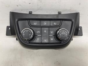 Begagnade Värmekontrollpanel Opel Zafira Tourer (P12) 1.6 16V CNG ecoFLEX Turbo Pris € 52,50 Marginaltabell erbjuds av Reclycar De Boer BV