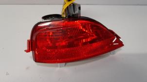 Used Rear bumper reflector, right Dacia Sandero III 1.0 TCe 100 12V Bi-Fuel Price € 31,50 Margin scheme offered by Reclycar De Boer BV