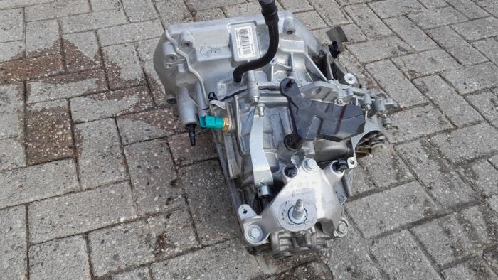 Gearbox from a Dacia Jogger 1.0 TCe 100 Bi-Fuel , ECO-G 12V 2023