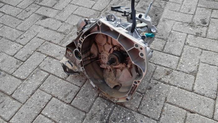 Gearbox from a Dacia Jogger 1.0 TCe 100 Bi-Fuel , ECO-G 12V 2023