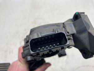 Gaspedalsensor från en Fiat Tipo (356W/357W) 1.6 D 16V Multijet 2018