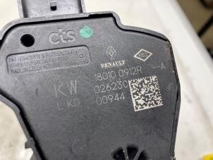 Gaspedalposition Sensor van een Dacia Sandero III 1.0 TCe 100 12V ECO-G 2023