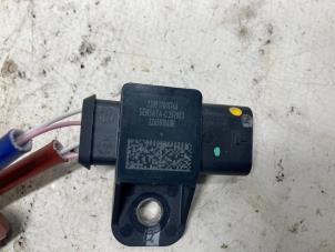 Auspuff Temperatursensor van een Dacia Jogger 1.0 TCe 100 Bi-Fuel , ECO-G 12V 2023