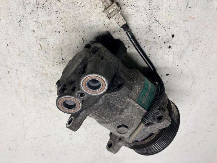 Air conditioning pump from a Peugeot 206 (2A/C/H/J/S) 1.6 16V 2002