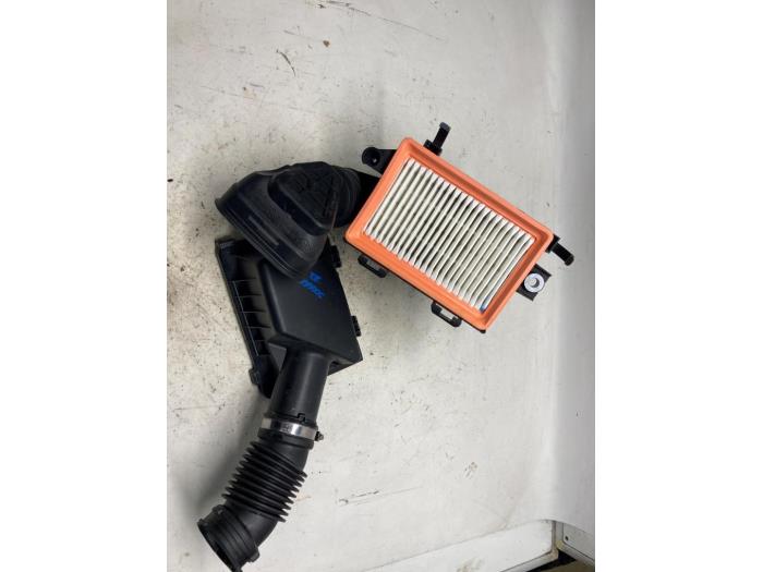 Boîtier filtre à air d'un Dacia Jogger 1.0 TCe 100 Bi-Fuel , ECO-G 12V 2023