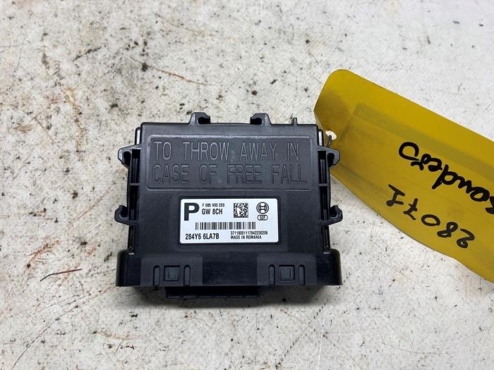 Używane Modul gateway Dacia Sandero III 1.0 TCe 100 12V ECO-G Cena € 68,25 Procedura marży oferowane przez Reclycar De Boer BV