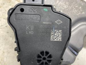 Gaspedalsensor från en Dacia Sandero III 1.0 TCe 100 12V ECO-G 2023