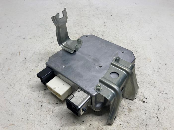 Used Power steering computer Toyota RAV4 (A3) 2.2 D-4D 16V 4x4 Price € 52,50 Margin scheme offered by Reclycar De Boer BV