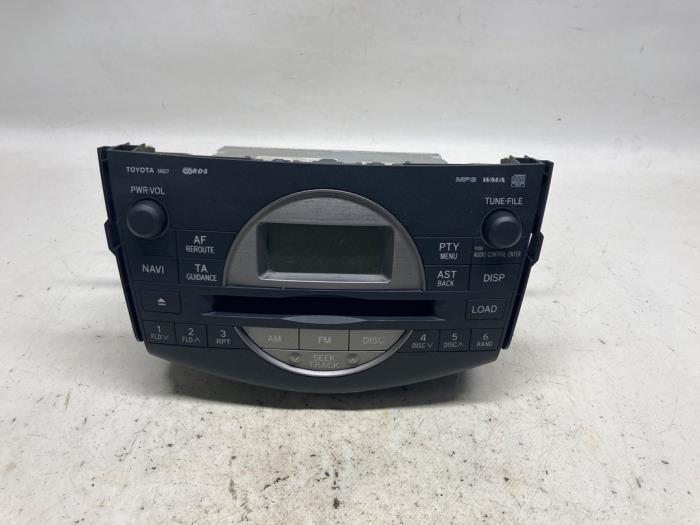 Radioodtwarzacz CD z Toyota RAV4 (A3) 2.2 D-4D 16V 4x4 2007
