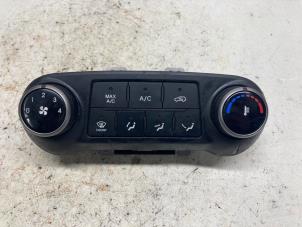 Used Heater control panel Hyundai iX35 (LM) 2.0 CRDi 16V Price € 36,75 Margin scheme offered by Reclycar De Boer BV
