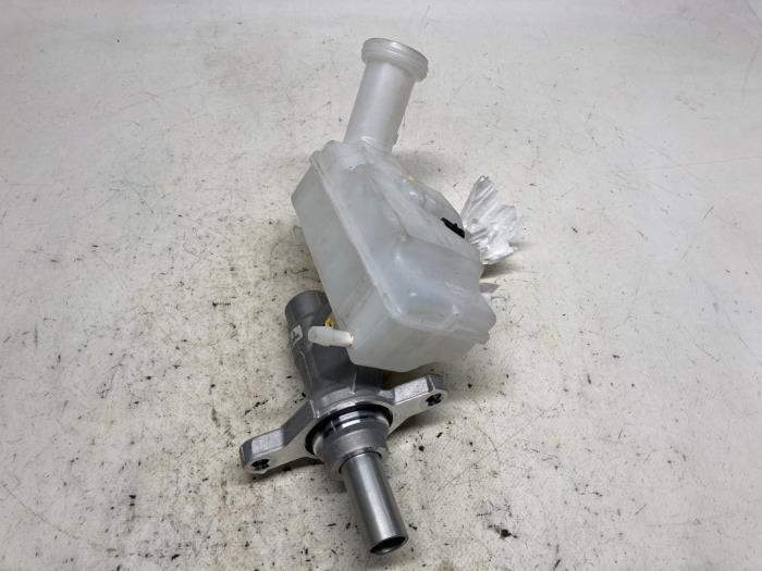 Used Master cylinder Dacia Sandero III 1.0 TCe 100 12V ECO-G Price € 78,75 Margin scheme offered by Reclycar De Boer BV