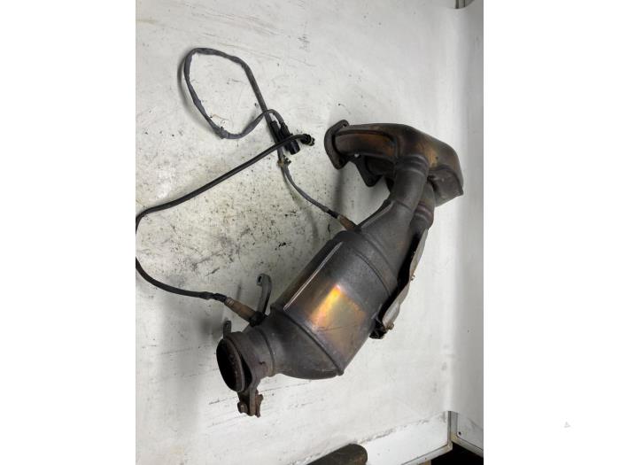 Catalytic converter from a Mercedes-Benz C (W203) 1.8 C-180K 16V 2004
